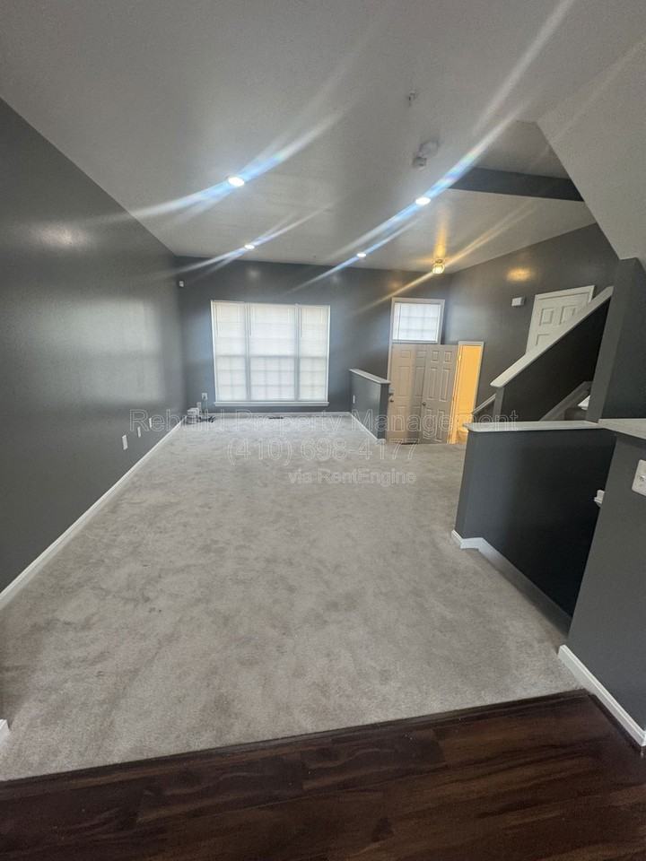 54 Royalty Cir - Photo 6 of 29