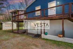 131 Moody Ave - Photo 1 of 1