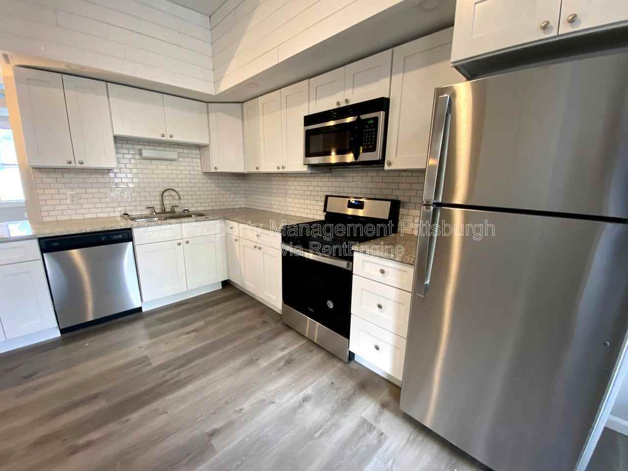 2140 Lowrie St #2 - Photo 4 of 8