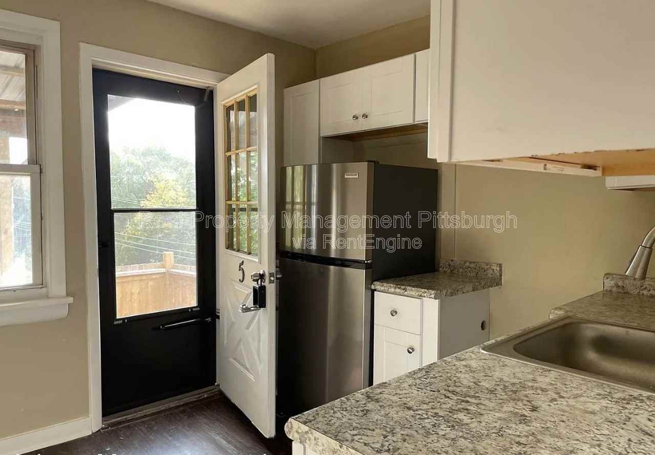 173 Princeton Ave #5 - Photo 2 of 7