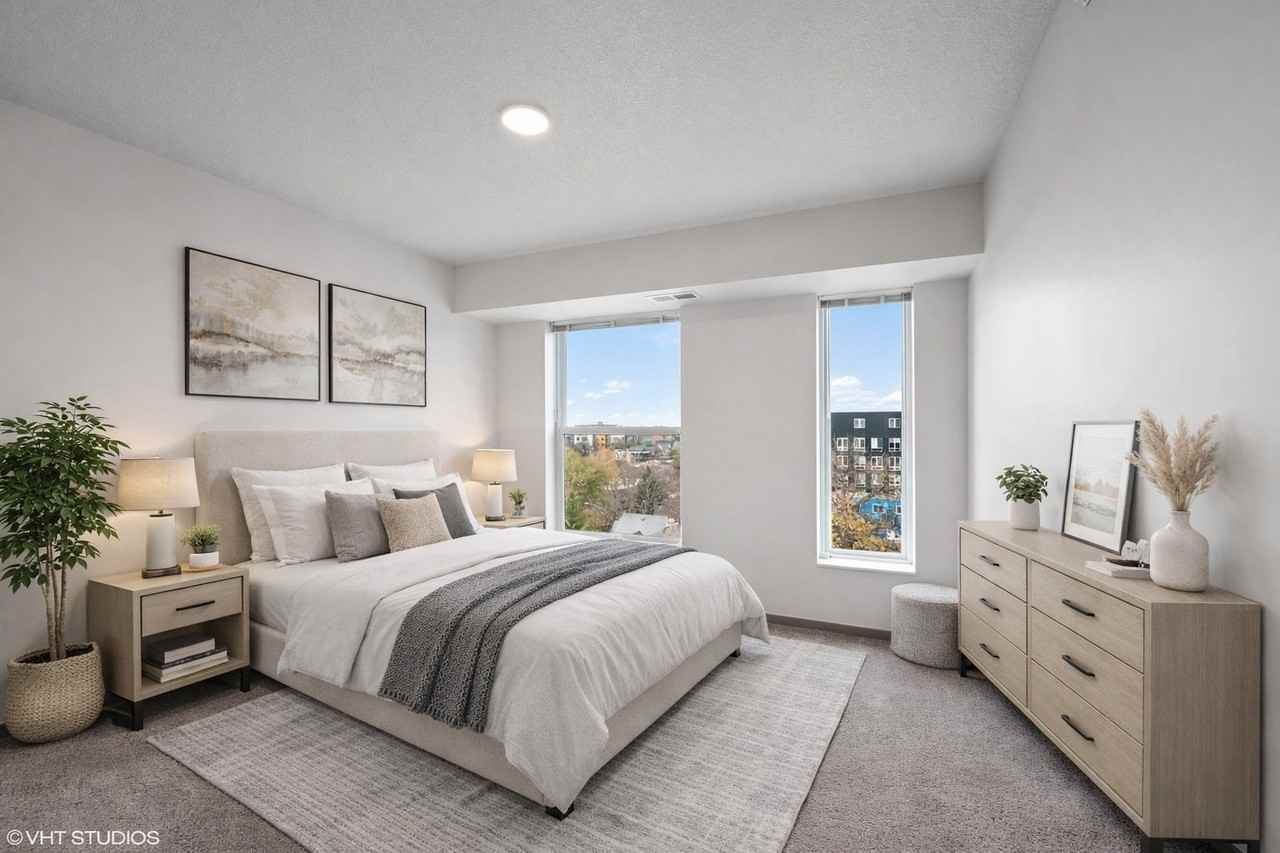 Lake Street Dwelling - Photo 4 of 50