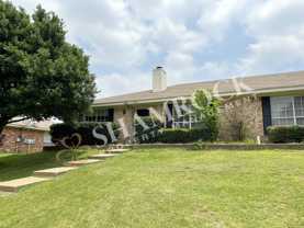 1023 Parkview Cir - Photo 1 of 1