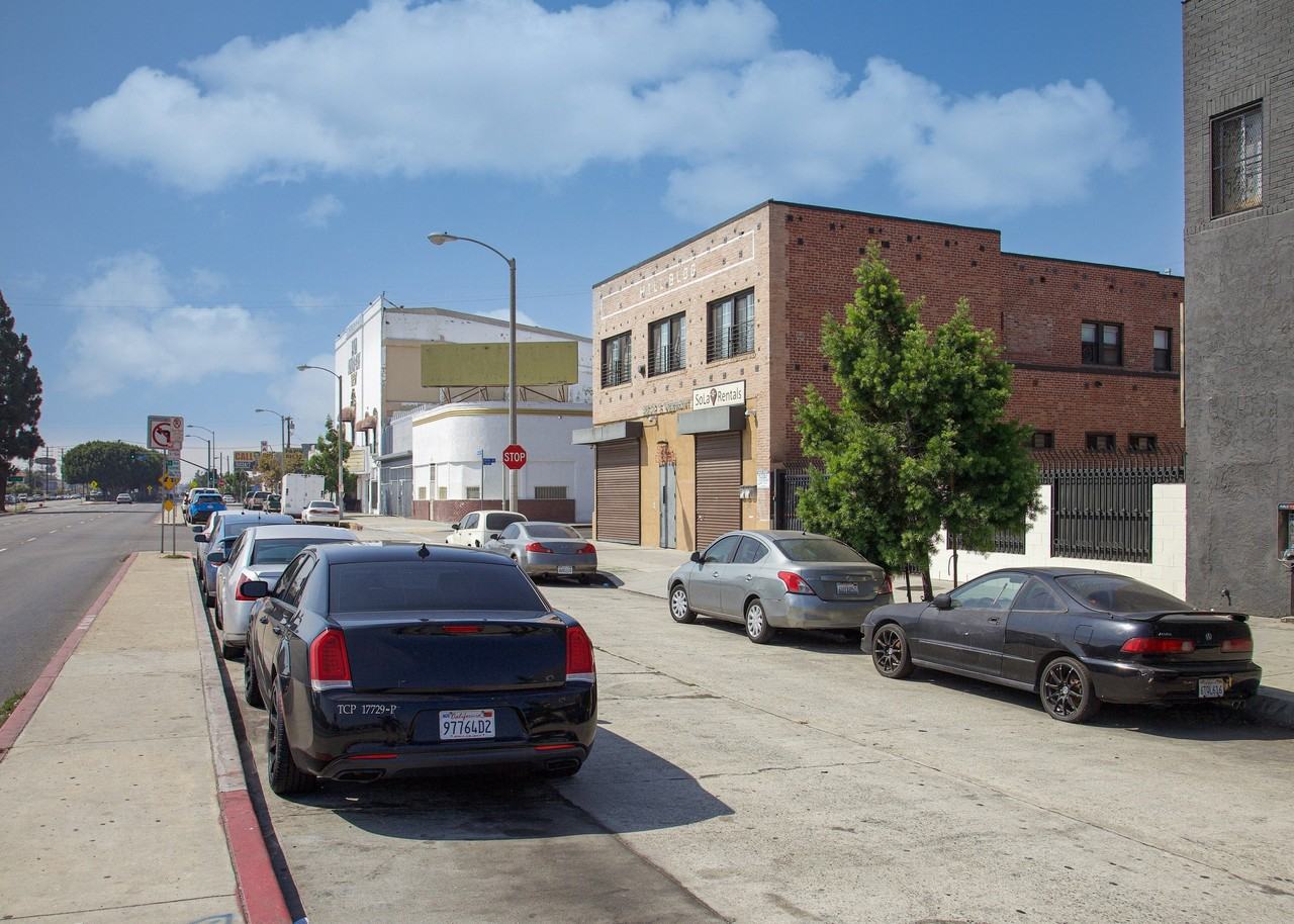 8625-8629 S Vermont Ave - Photo 2 of 7