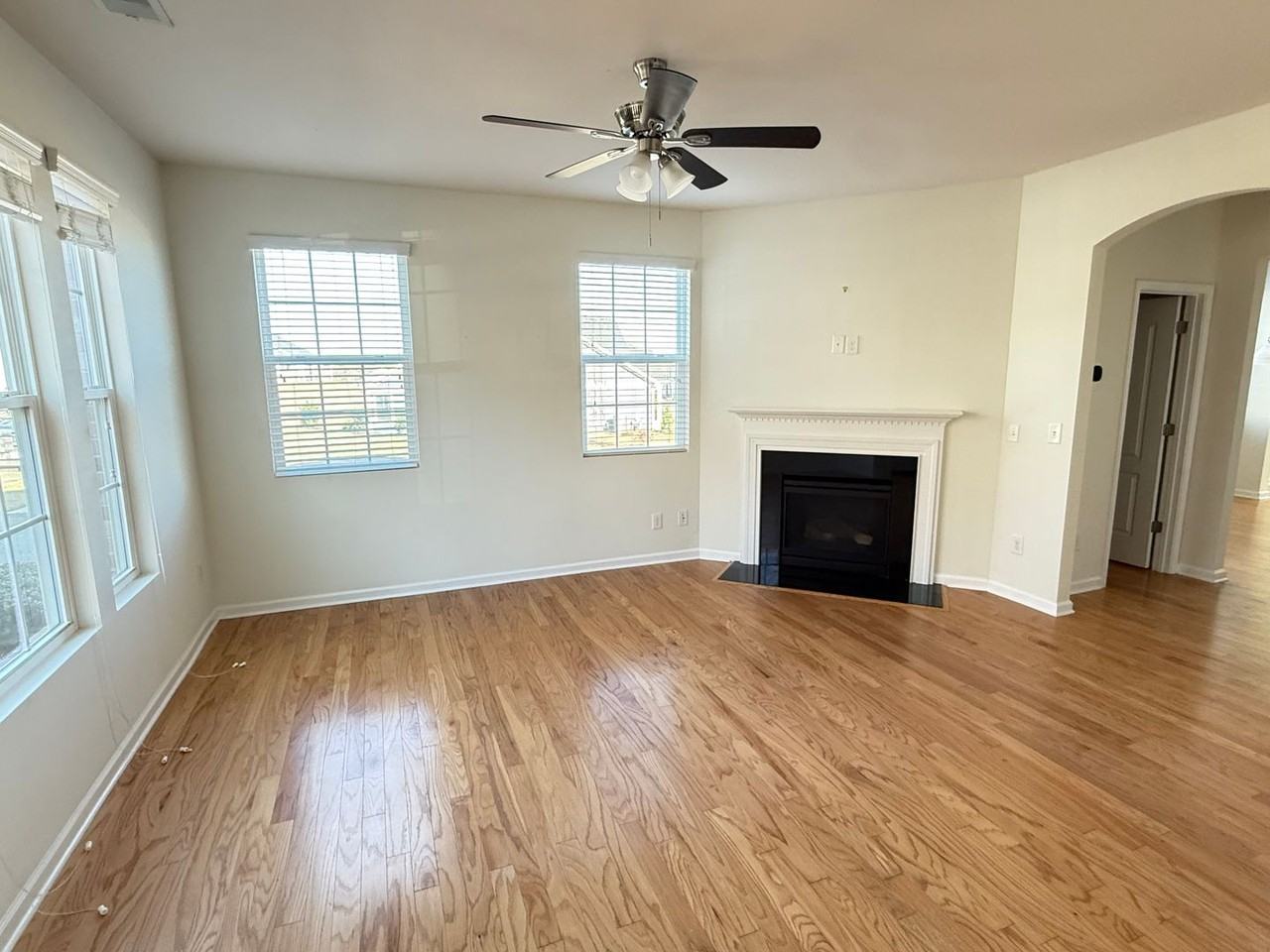 17924 Ragtop Day Ln - Photo 3 of 24