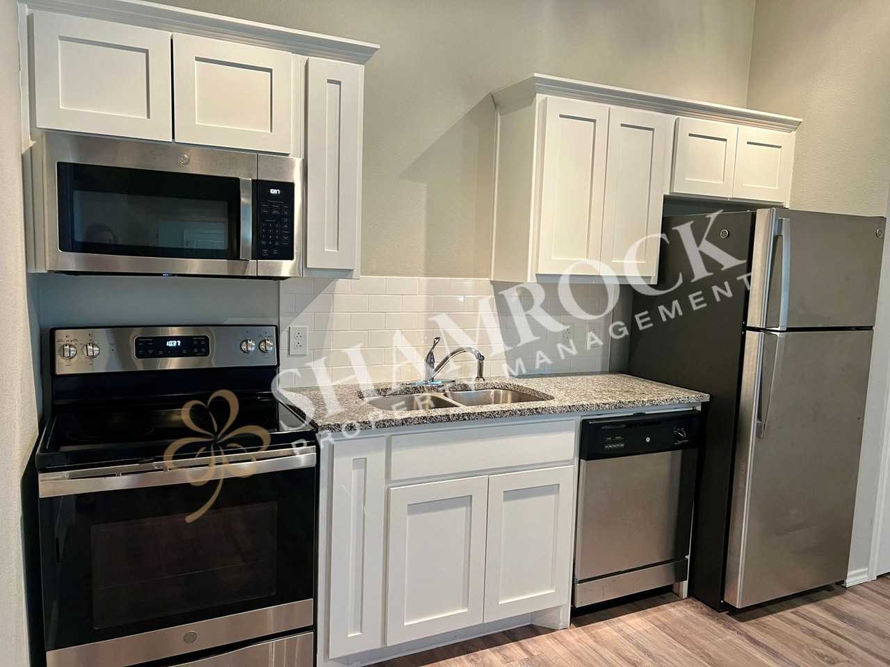 701 N New Rd #101 - Photo 5 of 19