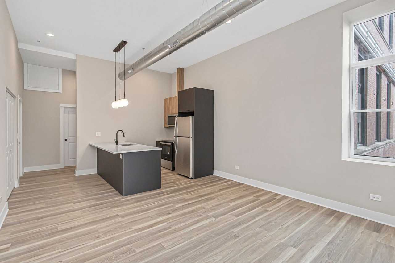 The Schoolhouse at 4641 N Ashland - Photo 2 of 50