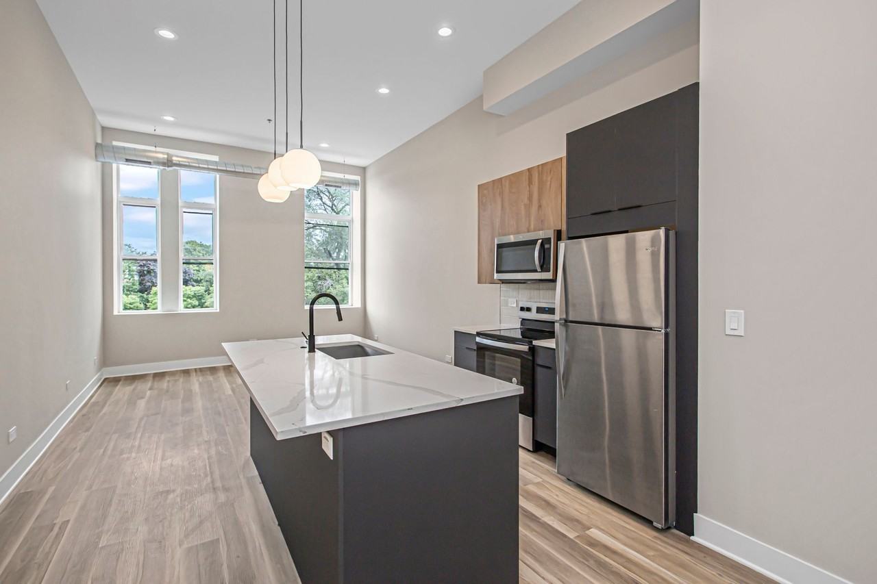 The Schoolhouse at 4641 N Ashland - Photo 3 of 50