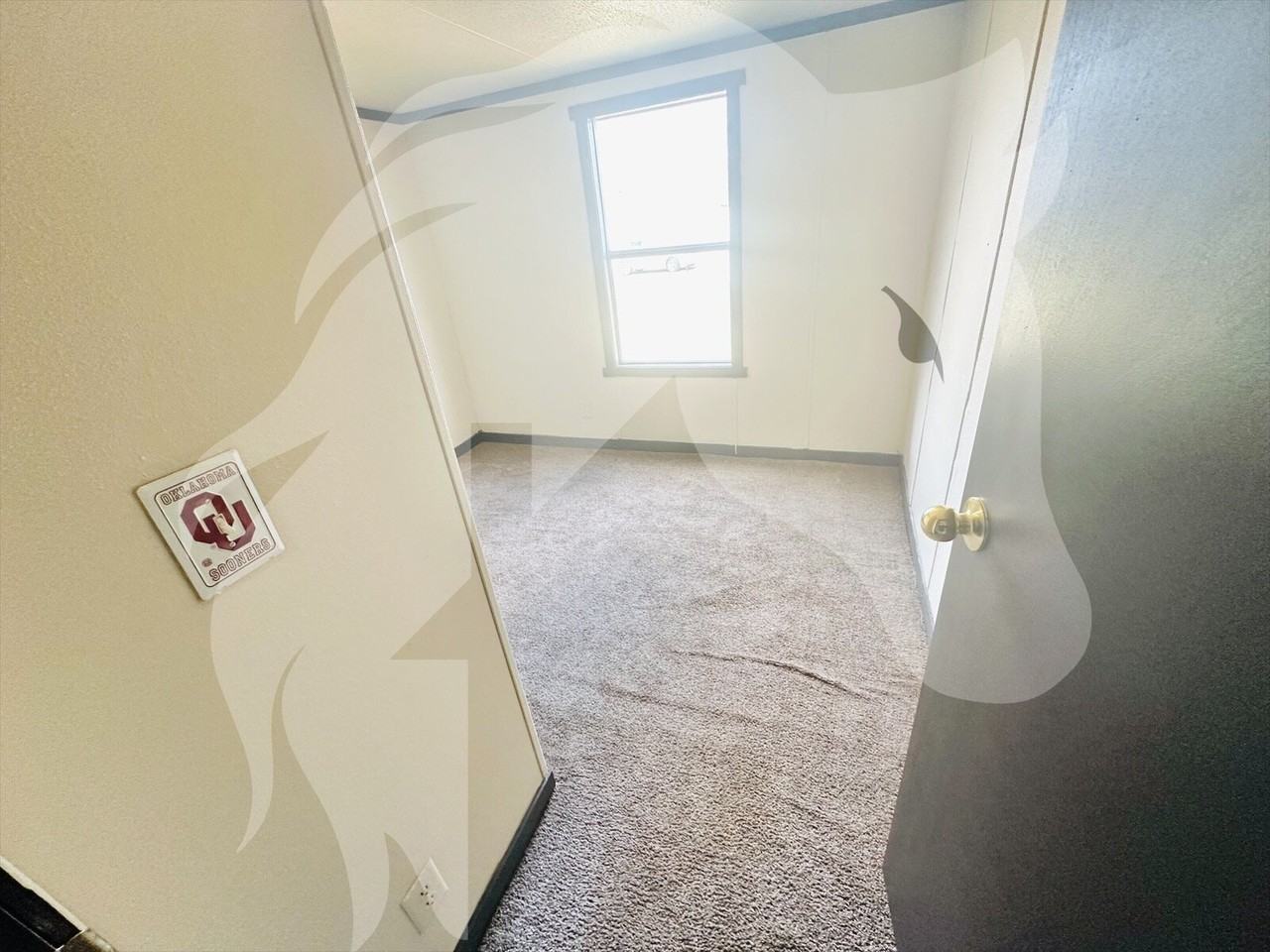 310 Madison Ave - Photo 6 of 13