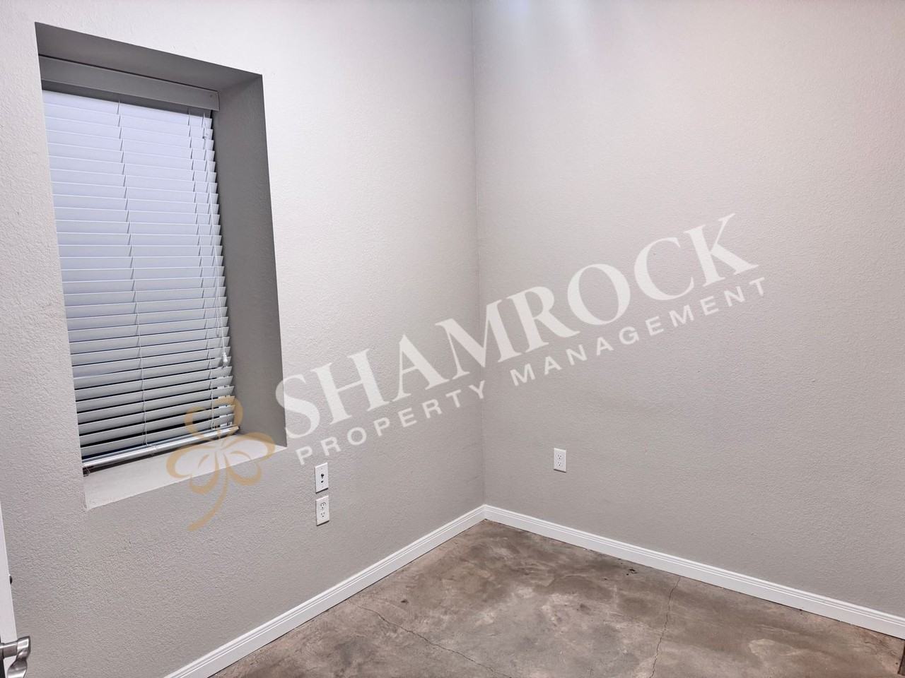 1307 Austin Ave #107 - Photo 6 of 10