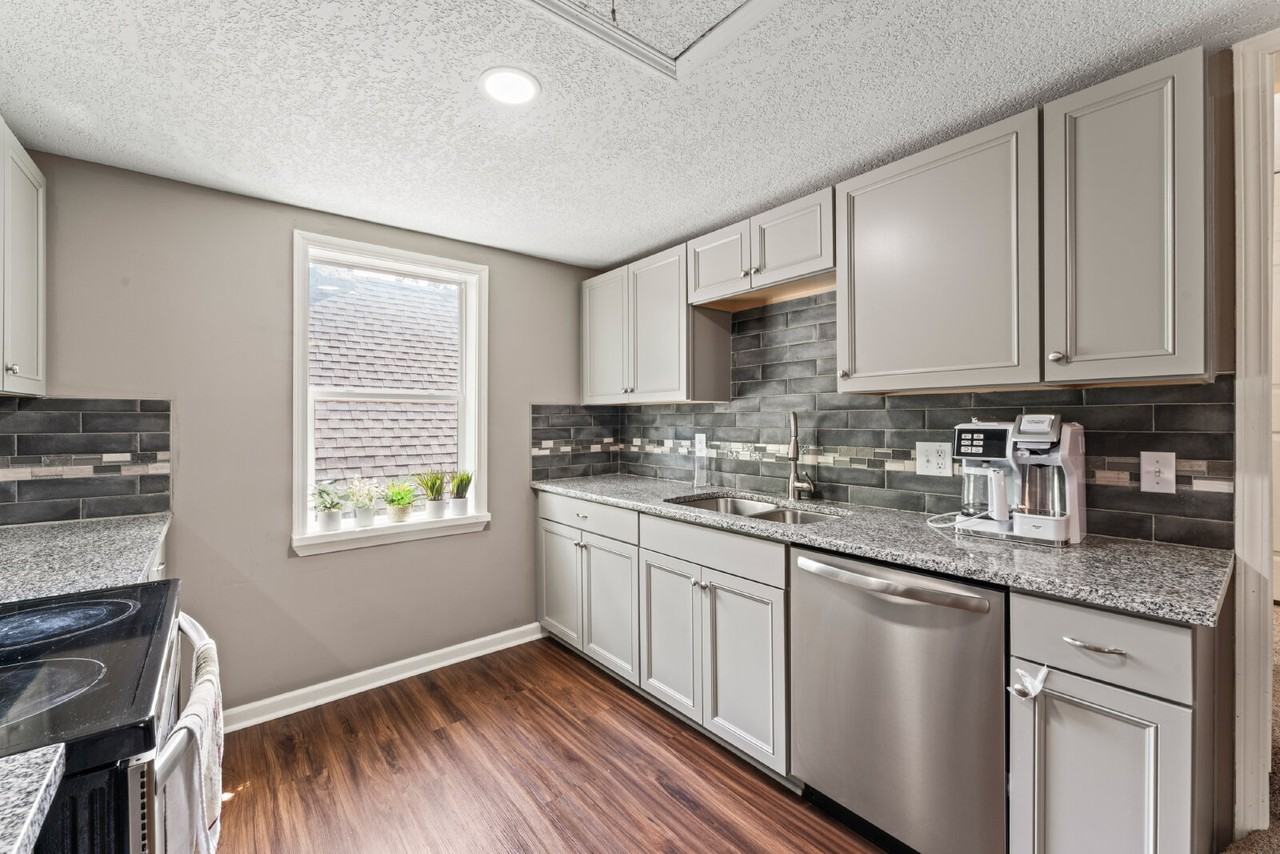 343 Cambridge St - Photo 3 of 50