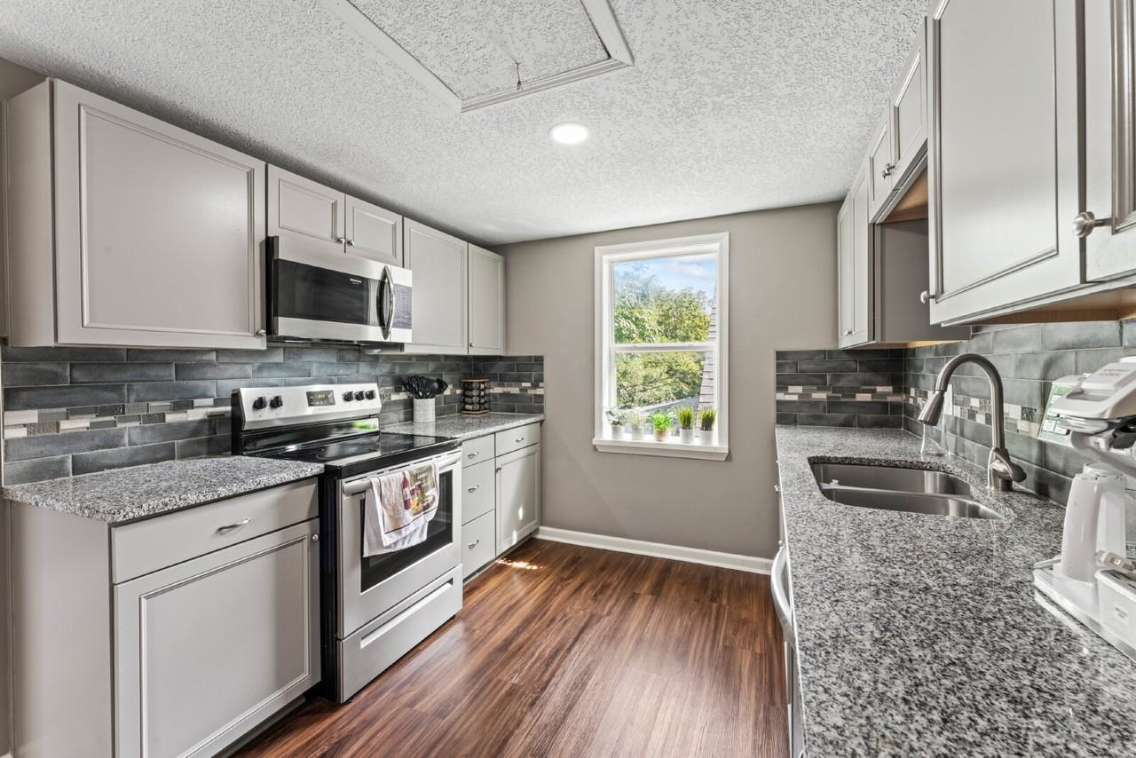 343 Cambridge St - Photo 7 of 50