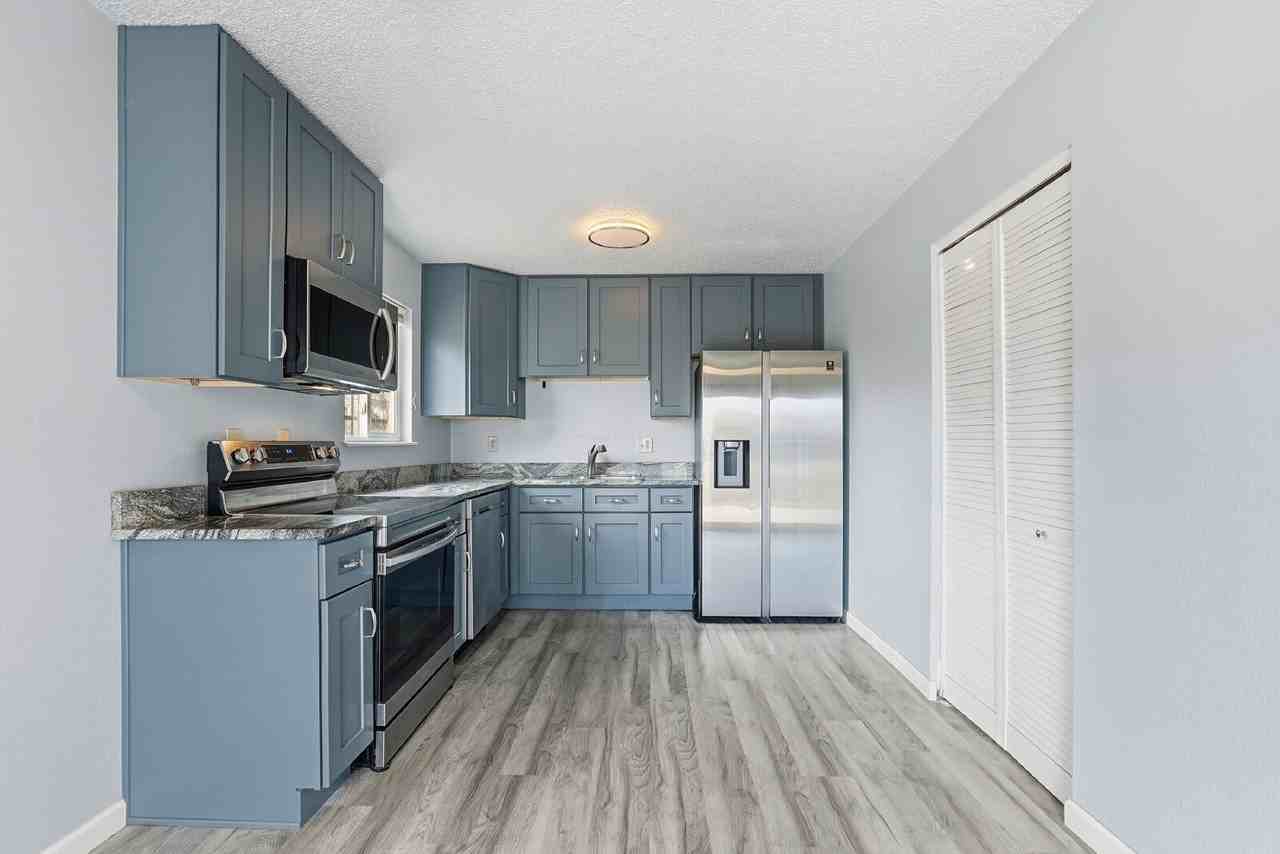 2095 Leoti Dr - Photo 6 of 27