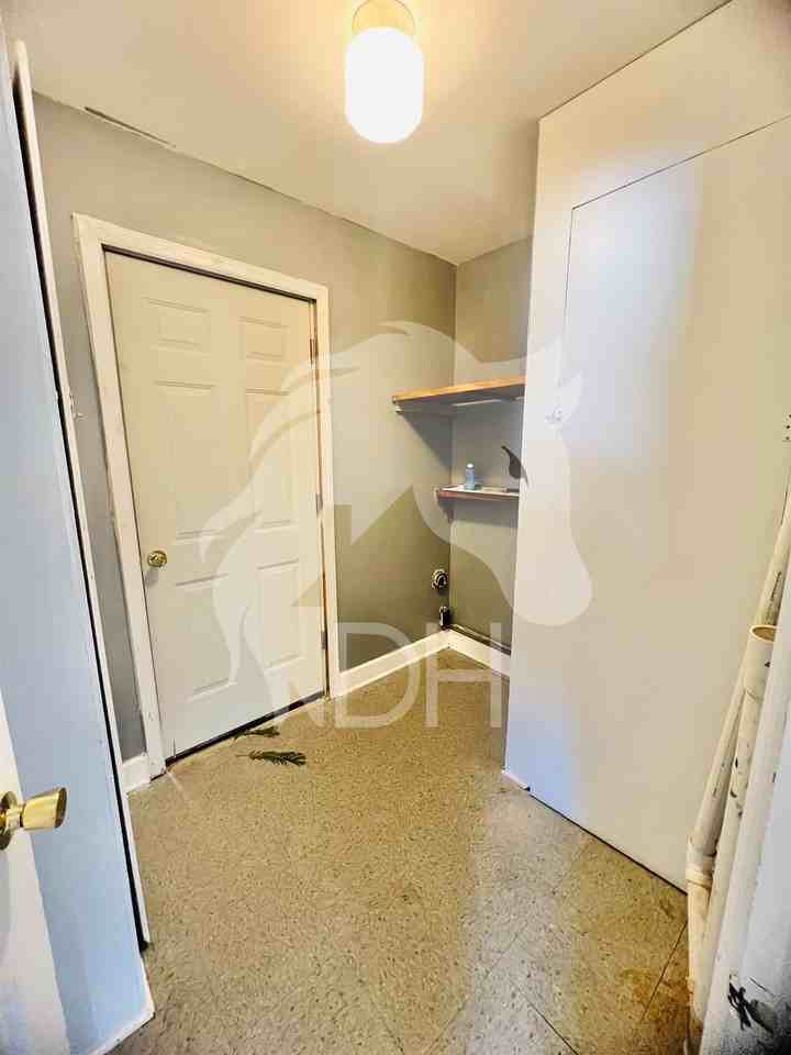 2302 E Elm Ave - Photo 7 of 11