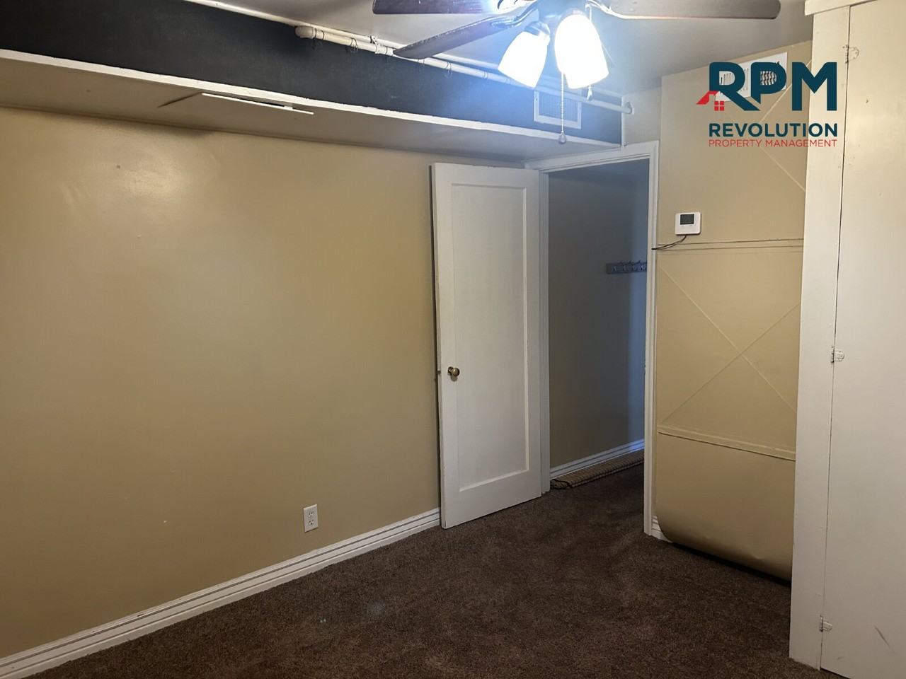 1446 36th St - Photo 7 of 11