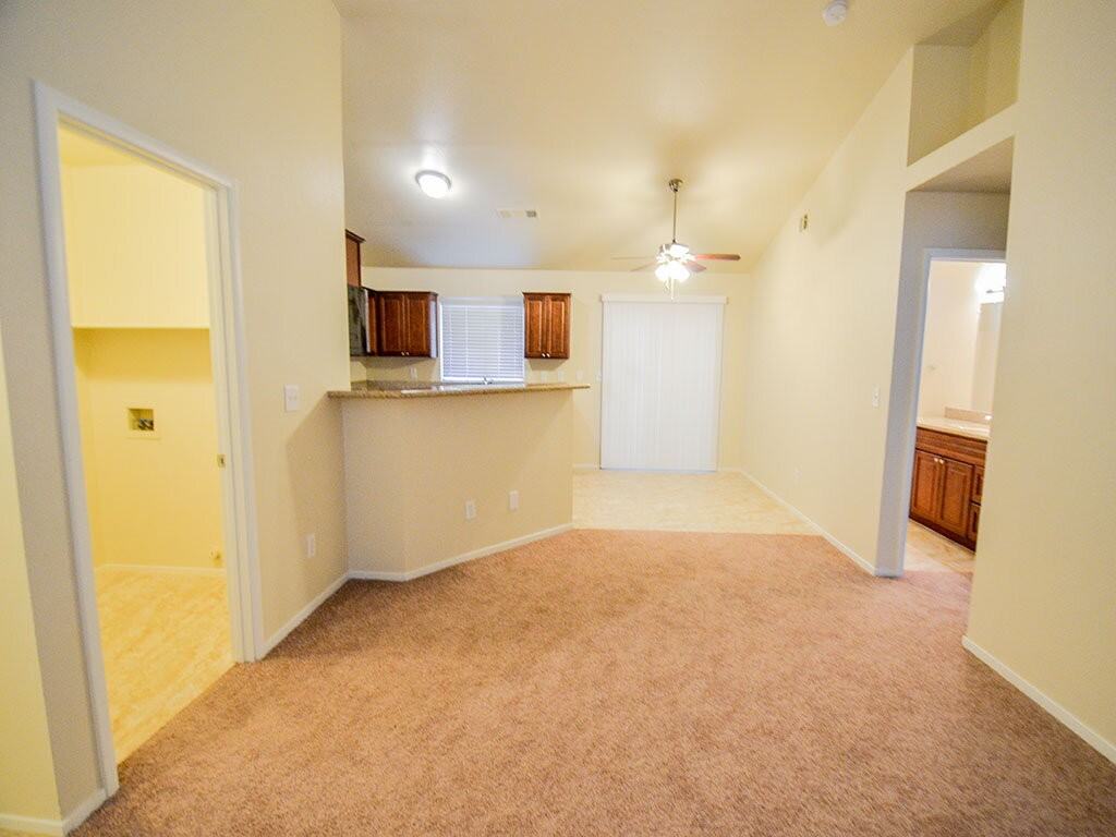 3825 Gulliver St - Photo 7 of 38