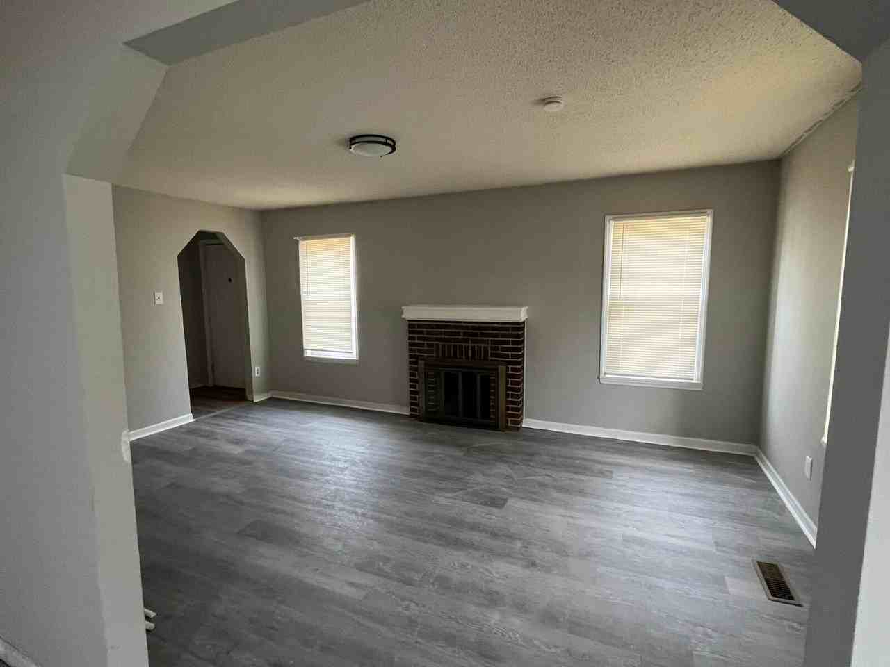 6148 Laura Ave - Photo 3 of 14