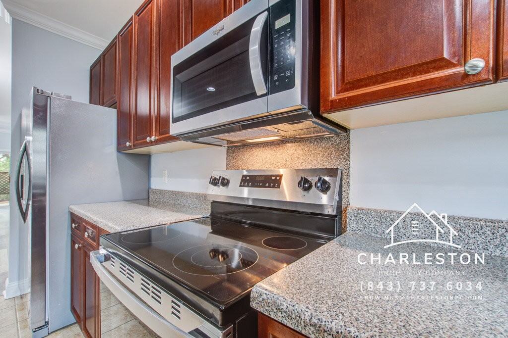 4902 Lake Palmetto Ln - Photo 7 of 41