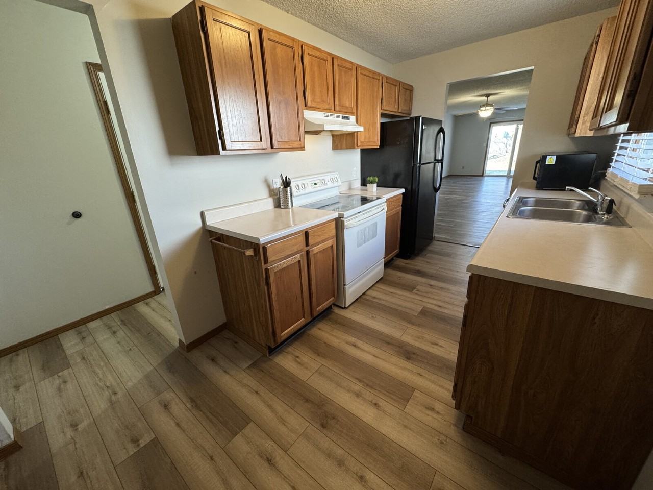 430 S 5th St - Photo 7 of 12