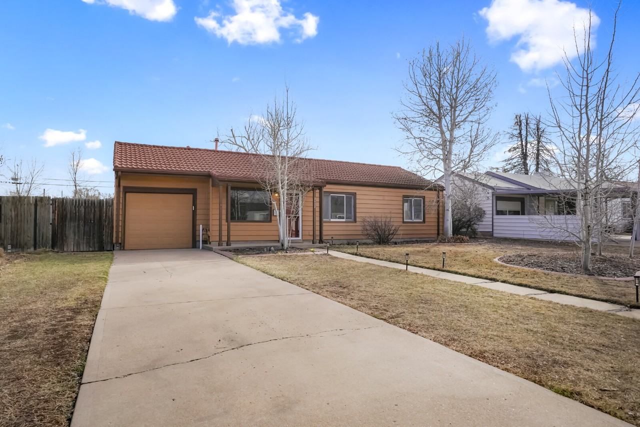 3032 S Glencoe St - Photo 2 of 18