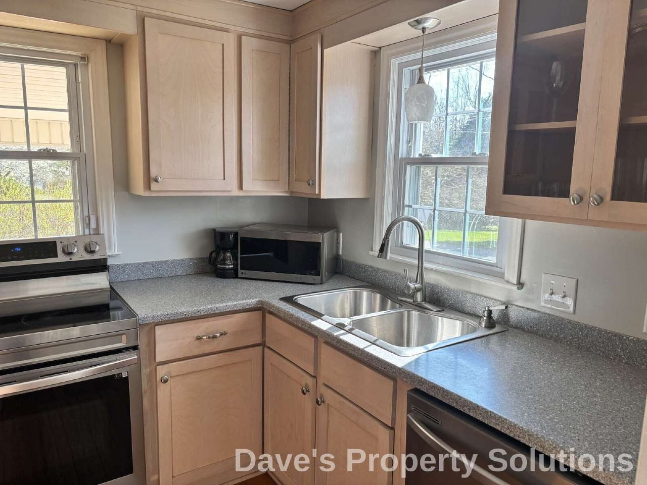 3327 Emory Dr - Photo 6 of 18