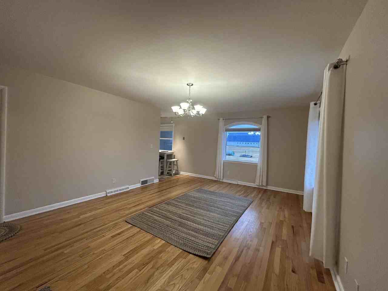 2040 Bryan Rd - Photo 4 of 19