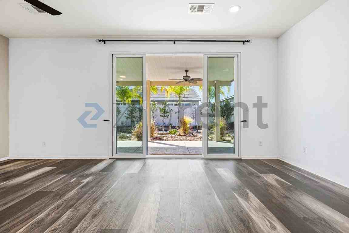 30522 Rodriquez Loop - Photo 6 of 31