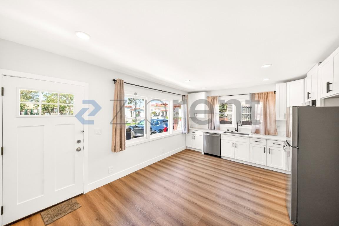 854 Orange Ave - Photo 7 of 24