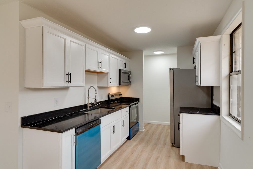 3018 Stokers Ln #B - Photo 5 of 18