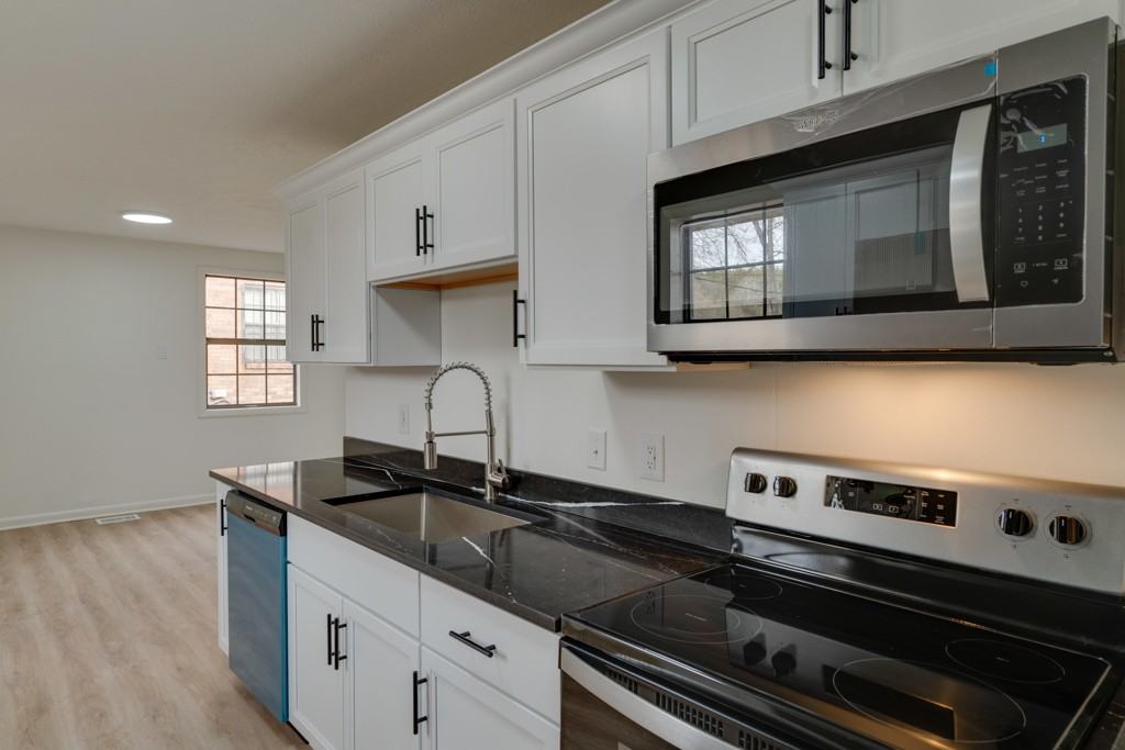 3018 Stokers Ln #B - Photo 6 of 18