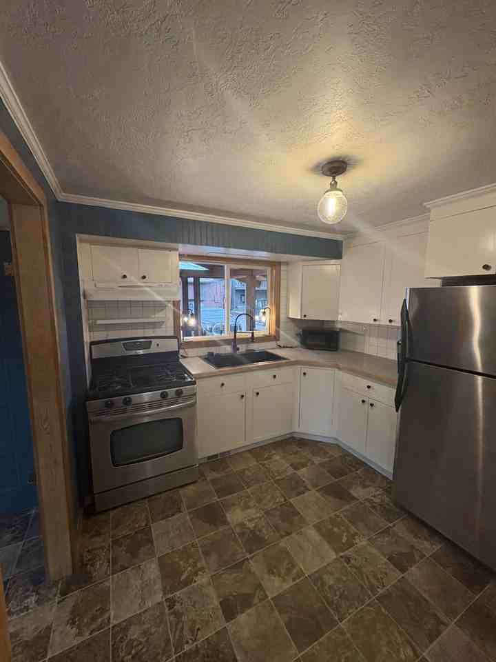 1009 W Sussex Ave #1UPPER - Photo 5 of 23