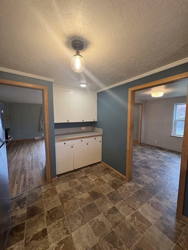 1009 W Sussex Ave #1UPPER - Photo 6 of 23