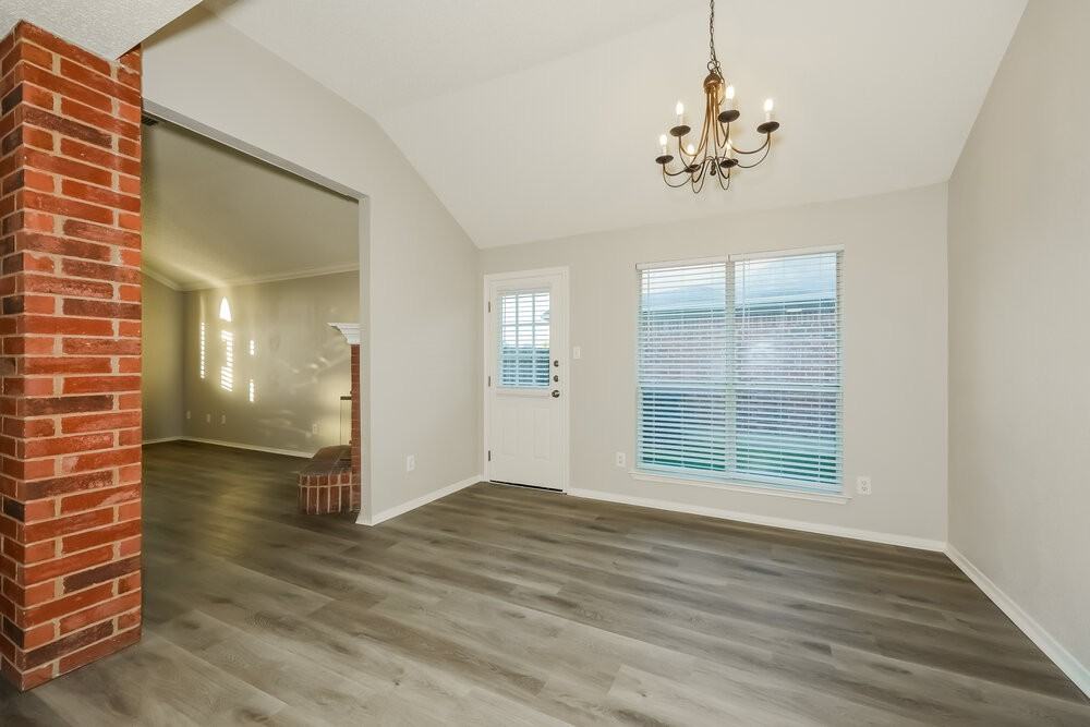 807 Ponselle Dr - Photo 5 of 16