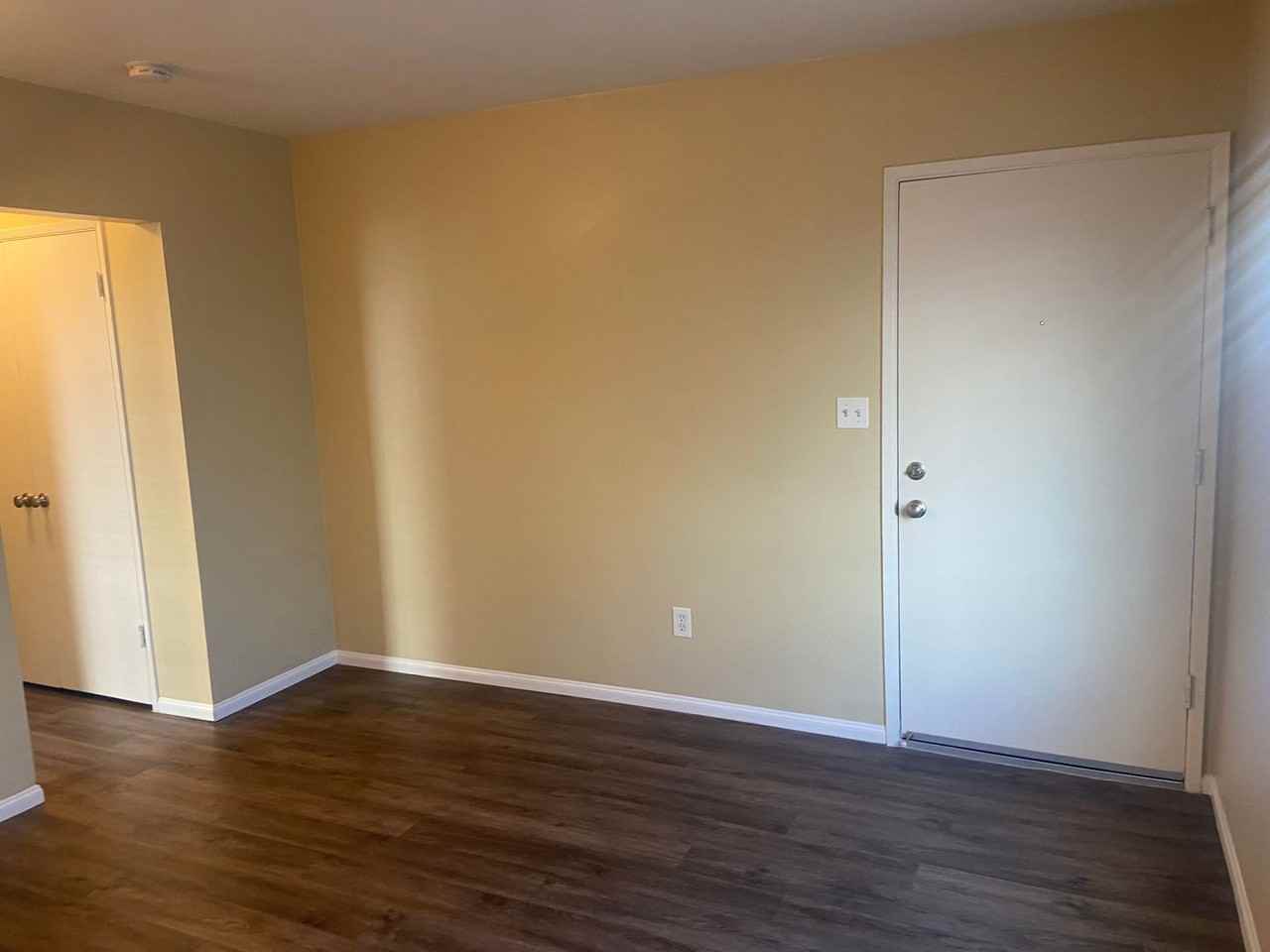 Riley Street - Photo 5 of 32