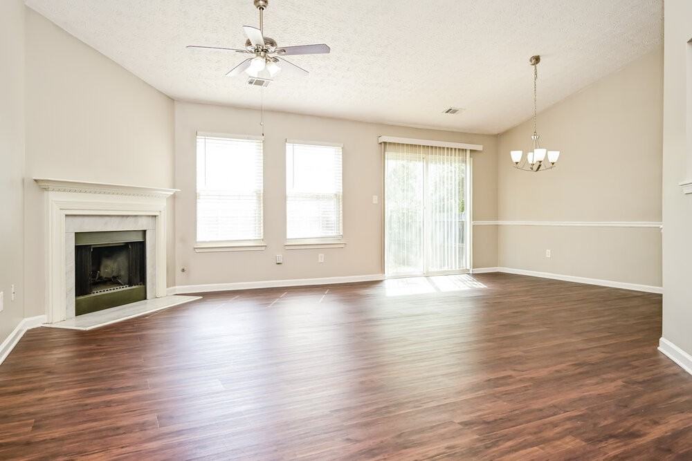 1180 Eatonton Way - Photo 3 of 16
