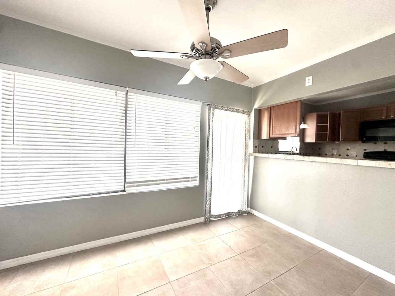 18007 Gulf Blvd #A - Photo 7 of 31