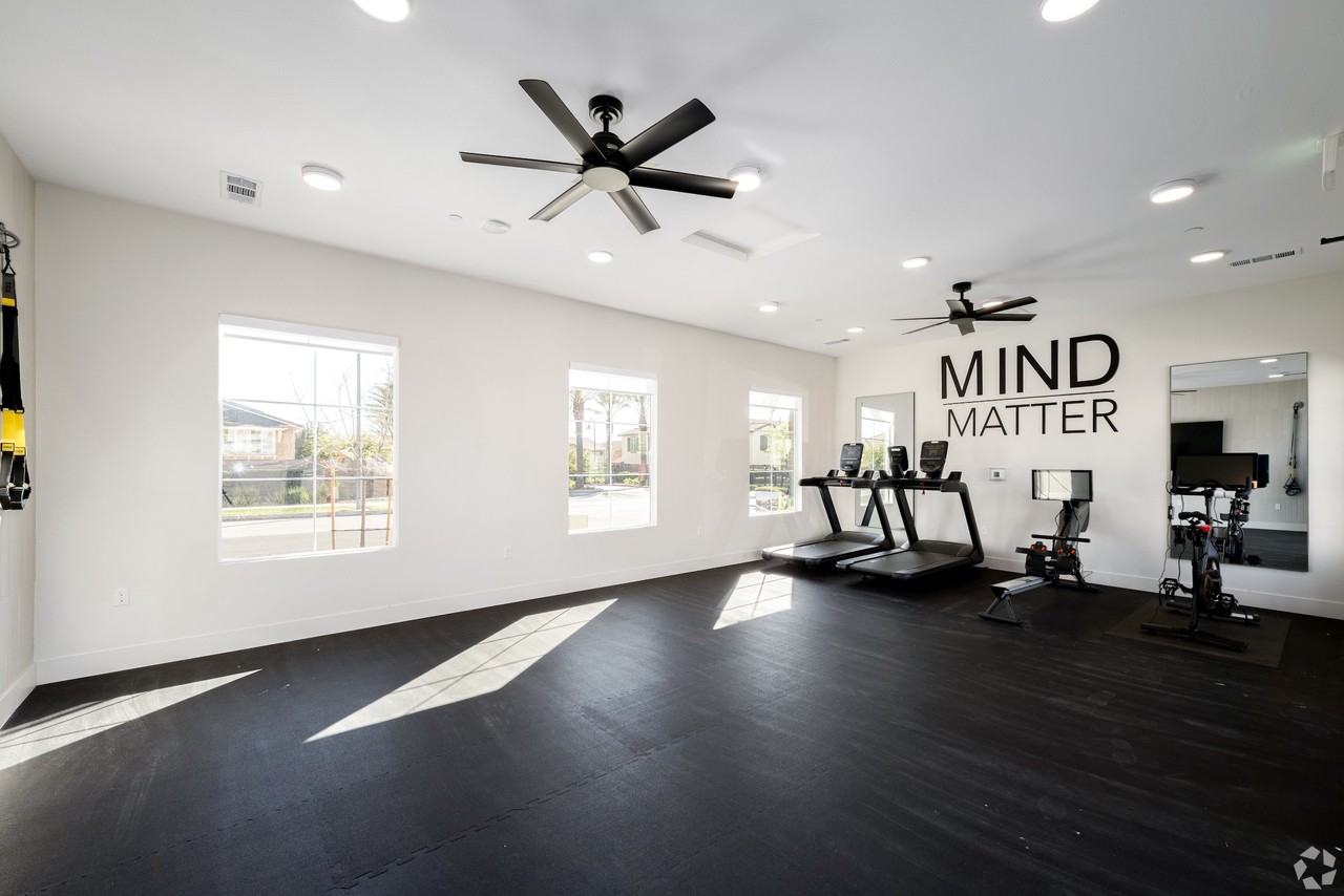 Glen at Fontana Homes - Photo 6 of 33