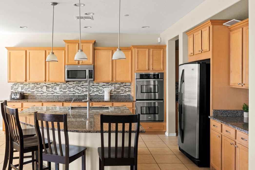 2426 N 161st Ave - Photo 6 of 31