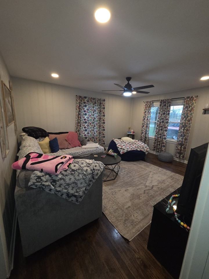 1716 Fayetteville Hwy - Photo 3 of 14