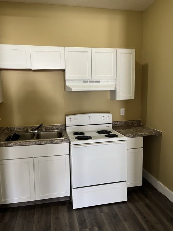 913 S Main St #100 - Photo 6 of 12