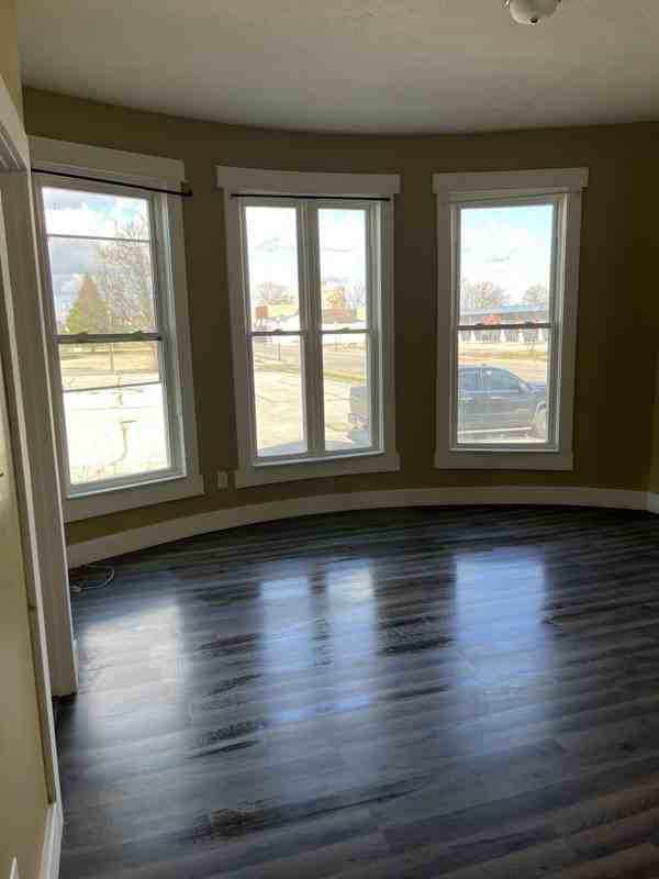 913 S Main St #100 - Photo 7 of 12