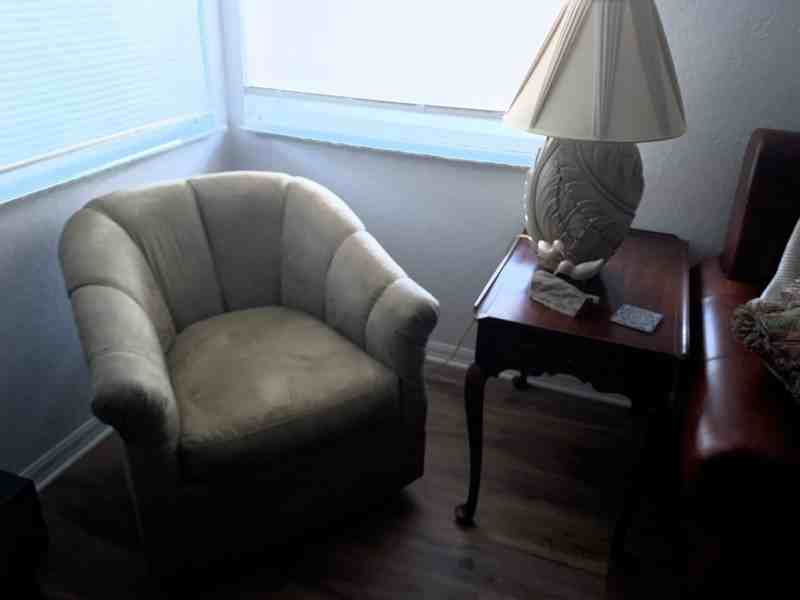 628 N Disston Ave - Photo 5 of 12