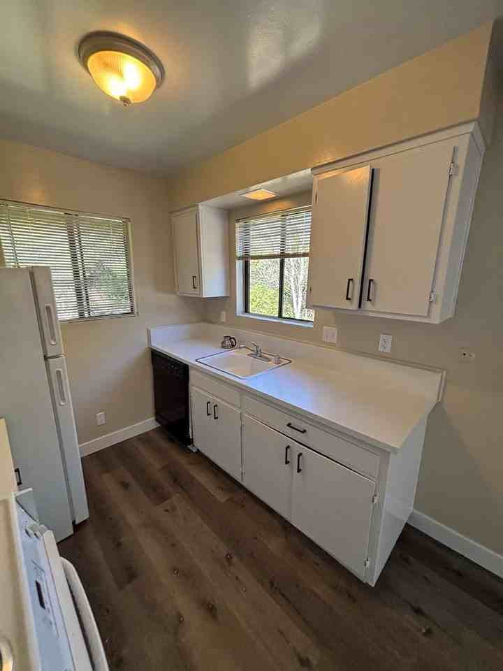 St. Kathryn Apartments - Photo 5 of 22