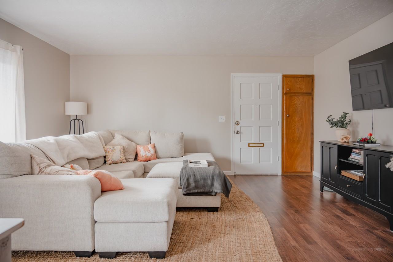 340 Moss St #C4 - Photo 2 of 17