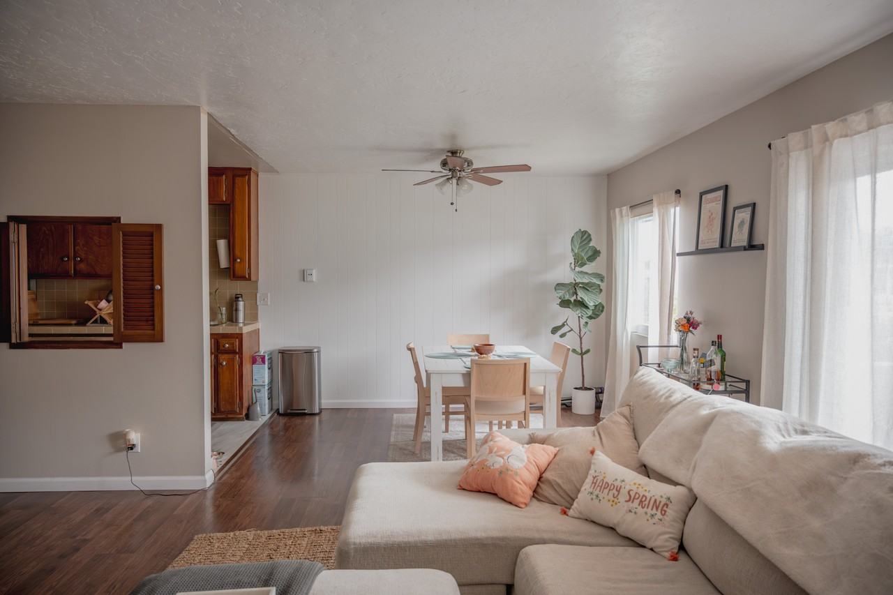 340 Moss St #C4 - Photo 4 of 17