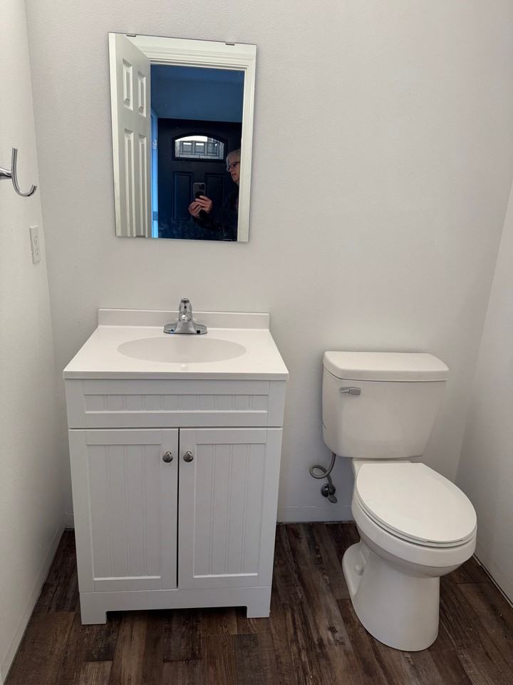 713 8th St #105 - Photo 6 of 14