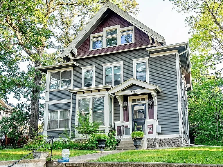 607 Lincoln Ave #D - Photo 3 of 20