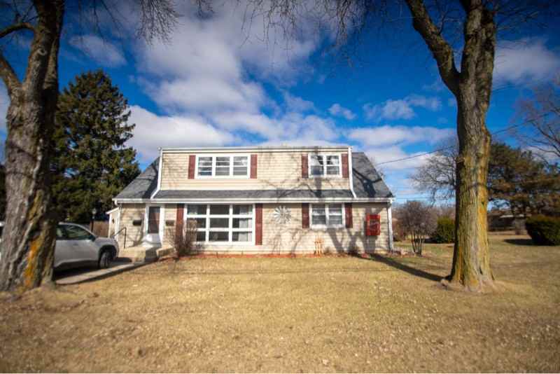 1400 Summit Ave #UPPER