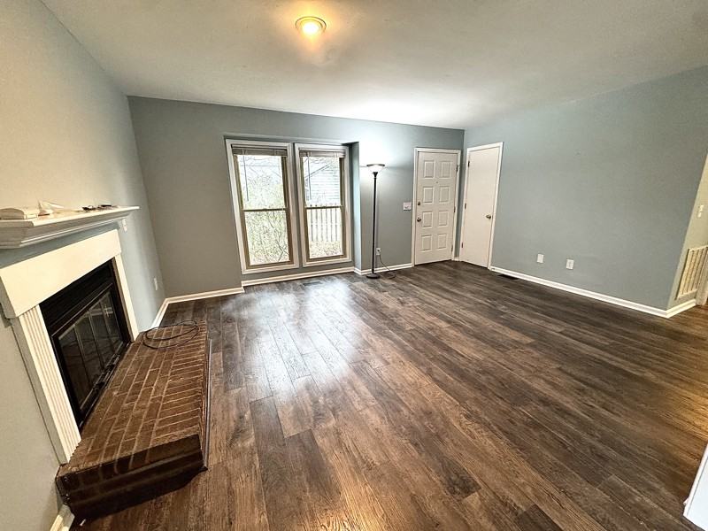 1104 Boone Ln - Photo 3 of 20