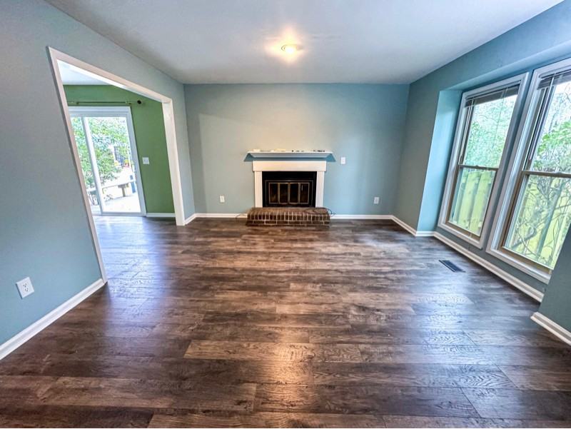 1104 Boone Ln - Photo 5 of 20