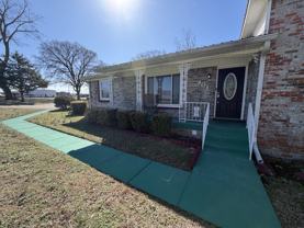 401 Old Hopkinsville Hwy - Photo 1 of 1